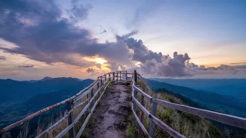 Time lapse of Phu chi dao at sunset, Chiang Rai, Thailand. Stock Footage 227572796