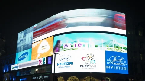 Time Lapse of Piccadilly Square Advertising Screen Vídeo Stock 47756507