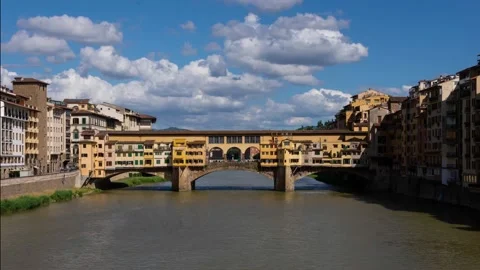 Time lapse of ponte vecchio in florence with blu sky and moving clouds Stock Footage 133069790