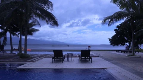 Time lapse pool side by the beach 動画素材 101343305