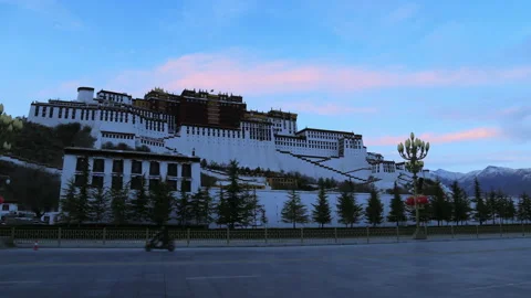 Time lapse of Potala Palace Vídeos de archivo 167990090