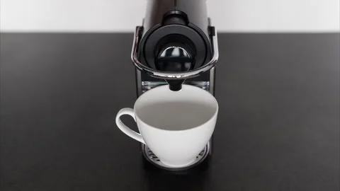 Time lapse of process of preparing of cup of coffee using capsule coffee machine Stock-Footage 175341364