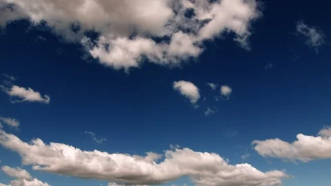 Time lapse of puffy clouds Stock Footage 101007350