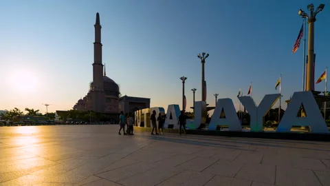 Time Lapse at Putra Mosque with The colorful Putrajaya sign Stock Footage 204835511