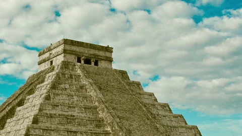 Time-lapse of Pyramid in Chichen Itza, Temple of Kukulkan. Yucatan, Mexico Stock Footage 143634290