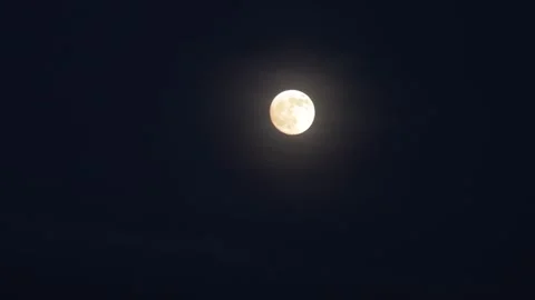 Time lapse of rising full moon Stock Footage 258843652