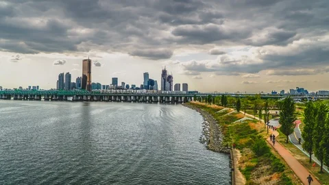 Time lapse River skyline that has passed from time to time in Seoul, South Ko Stock Footage 107771323