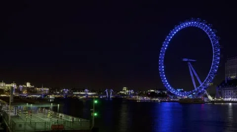 Time lapse of River Thames and London Eye at night Vídeo Stock 15060829