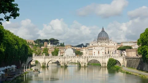 Time Lapse River Tiber in Rome and St Peter’s Basilica in Vatican City 動画素材 294791382