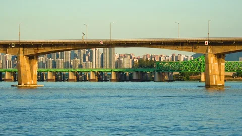 Time lapse riverview of Han River and Wonhyo Bridge in Seoul, South Korea Video stock 120585872