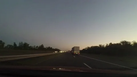 Time lapse road 動画素材 81109740