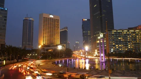 Time Lapse Roundabout traffic 動画素材 90411561