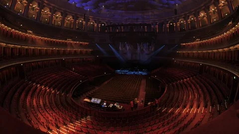 Time Lapse of Royal Albert Hall Filling Up with People Stock Footage 107559285