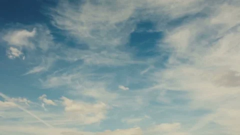 Time lapse of running clouds on a blue sky (TL V16) Video stock 77168528