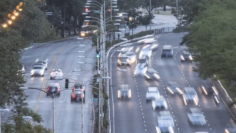 Time Lapse Rush Hour Traffic Lake Shore Drive, Day-to-Night Chicago at Dusk 4K Vidéo 79162045