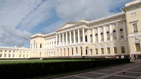Time-lapse of The Russian Museum in the summer Video stock 119681332
