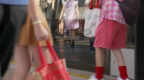 Time-lapse scene of commuters rushing for transport Stock Footage 49623257