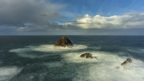 Time Lapse of Sea Stacks at Wild Atlantic Way in county Mayo Ireland 動画素材 103391688