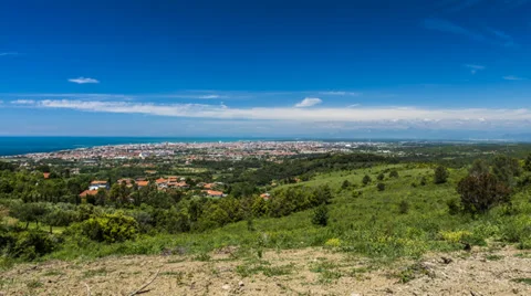 Time Lapse sequence of landscape with clouds movement. Video stock 37591098
