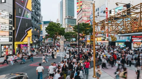 Time-lapse at Shibuya intersection, Tokyo. Shows crowded streets Video stock 287072403