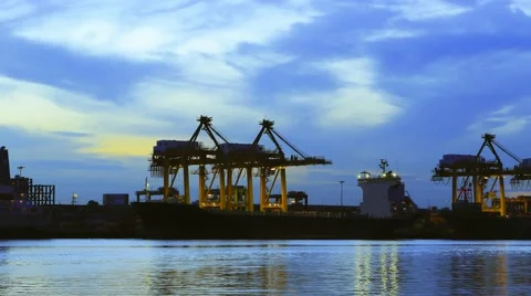 Time lapse ship loading night to morning Video stock 53862017