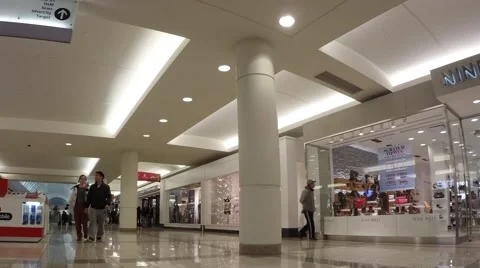 Time lapse of shopper inside Metropolis shopping mall Video stock 48556960