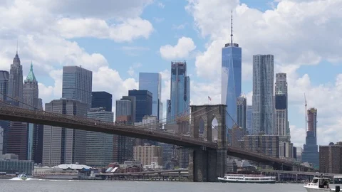 Time lapse shot of Brooklyn Bridge in New York Stock Footage 81342524