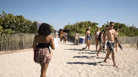 Time lapse shot of Miami Beach entrance - South beach, Miami, Florida Stock-Footage 90474659
