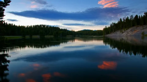 Time-lapse shot of a river along a highway in Utah Video stock 52328165