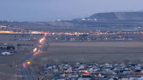 Time-lapse shot of traffic along the highway at the Utah valley Video stock 52327754