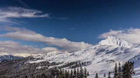 Time-lapse of Ski Resort with passing Clouds 動画素材 164303147