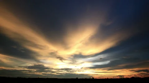 Time lapse of sky and clouds ,sunset or sunrise (reverse),Clouds billowing. Stock Footage 45456180