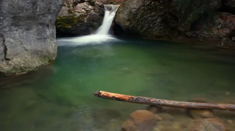 Time lapse. small mountain waterfall in Crimea. 動画素材 881896
