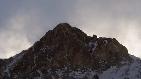 Time lapse snow blowing off peak The Andes, Chile, South America. Stock Footage 114709342