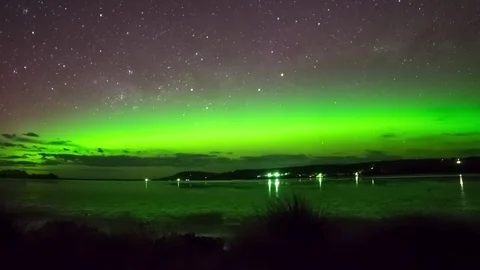 Time-lapse of Southern lights/ Aurora Australis over Cremorne Tasmania Video stock 81506181
