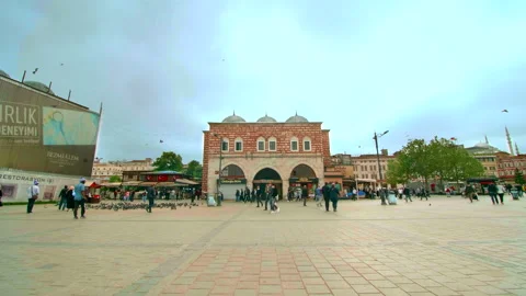 Time Lapse Spice Bazaar Egyptian Bazaar in Istanbul During Pandemic Video stock 143903412