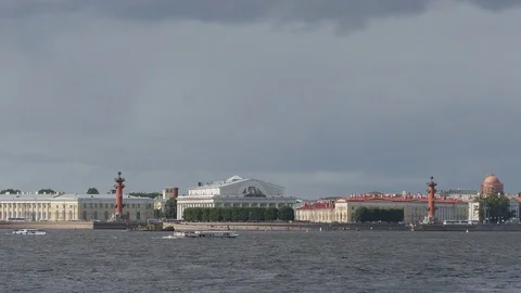 Time-lapse of The Spit of Vasilievsky Island - St. Petersburg, Russia Vídeo Stock 80679845