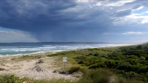 Time lapse, Storm rolling in at beach, Lake Conjola NSW South Coast Stockbeeldmateriaal 170299969