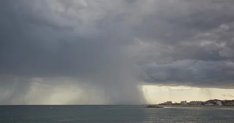 Time lapse of stormy clouds. 스톡 동영상 102394176