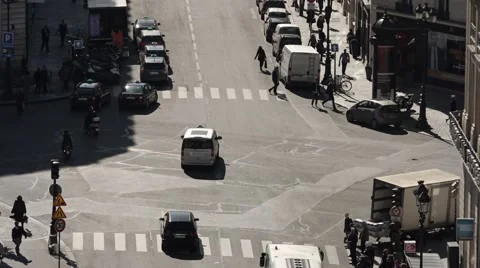 Time lapse street intersection, Paris - 60fps Stock Footage 47960398