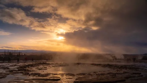 Time lapse of Strokkur Geyser exploding at Geysir Hot Springs in winter, 스톡 동영상 303987245