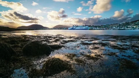 Time lapse of Stromness Orkney as the tide comes in 4K Video stock 253195459