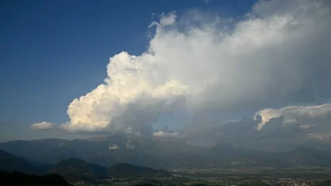 Time lapse of summer storm clouds moving over large basin Stock Footage 162246832