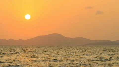 A time lapse of summer sunset. Stock-Footage 75778250