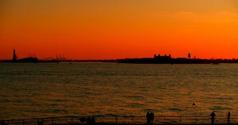 Time lapse of Sun going down in New York Harbor Stock Footage 116697769