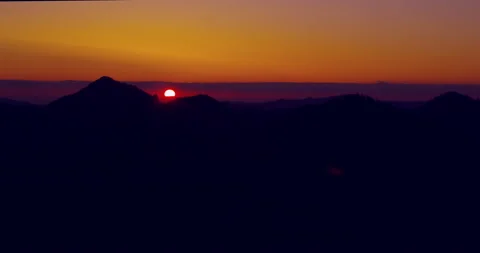 Time lapse, sun setting over Mt. Jefferson Wilderness, Oregon Cascades Stock Footage 168255655
