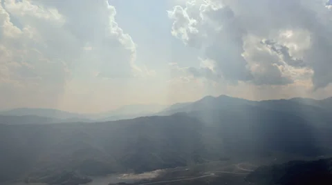 Time lapse of sunbeams over Himalayan valley Video stock 37887963