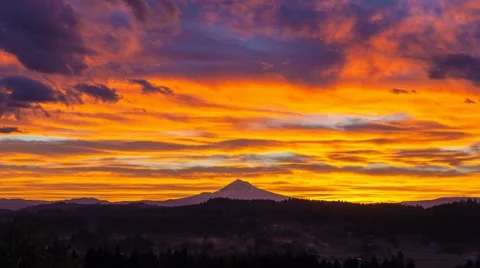 Time lapse of sunrise and clouds over Happy Valley, Oregon with Mt Hood 4k UHD Stock Footage 58896052