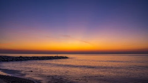 Time lapse of sunrise of the beach Stock Footage 125197657
