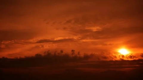 Time lapse sunrise with cloudy sky on morning Stock-Footage 82078480